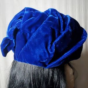 Vintage 60's Jack Mconnell Boutique velvet beray